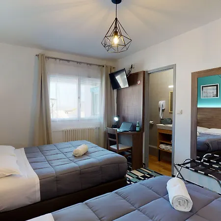 Hotel Les Pieux En Cotentin 3*